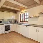 6 Person In Feriehus Thyholm