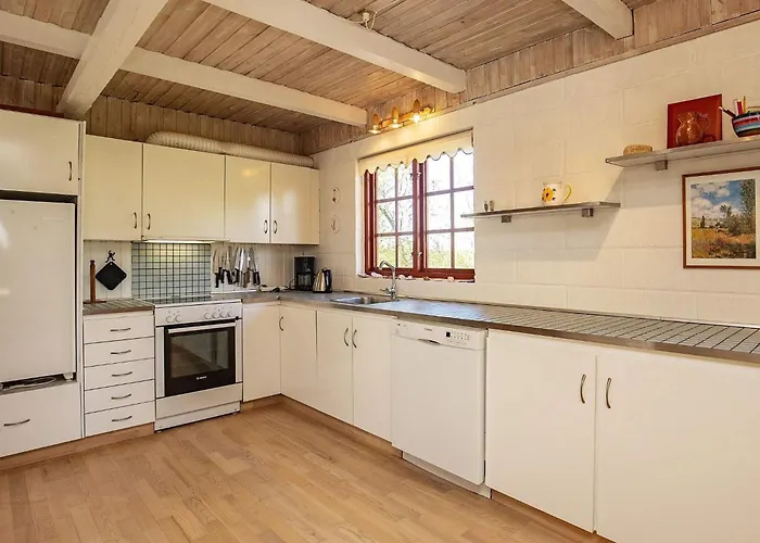 6 Person In Feriehus Thyholm
